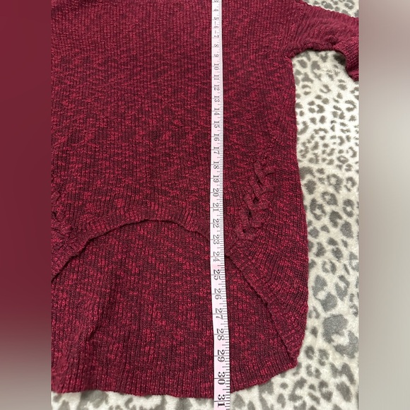 Express Tunic Sweater in Wine Burgundy Size Mediumum - Picture 10 of 14